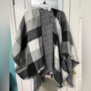 Black and White Plaid Shawl